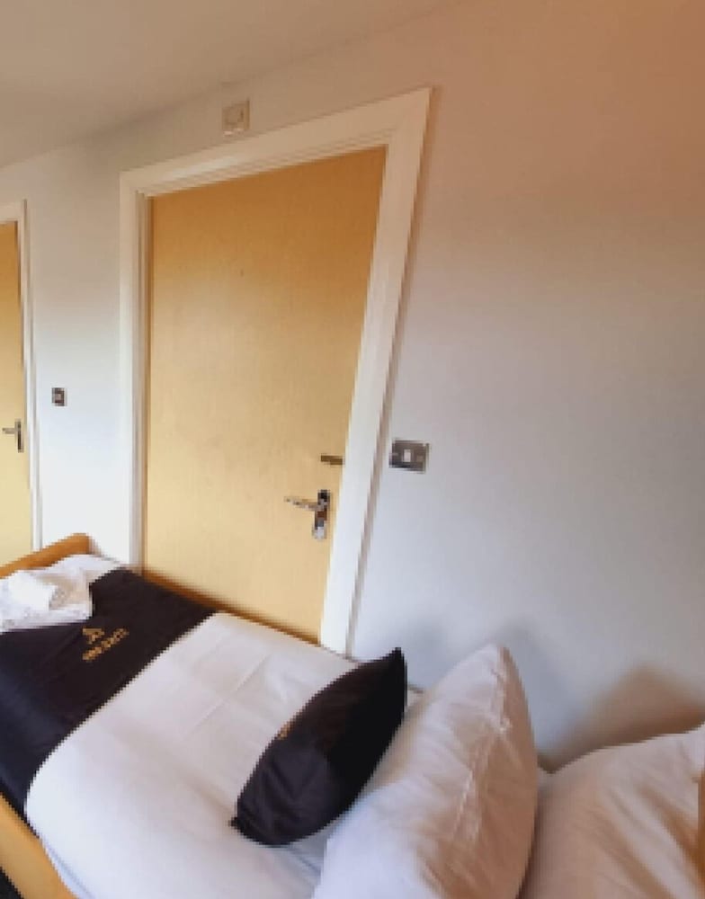 Bull's Ring 3bed Penthouse City Centre view 2