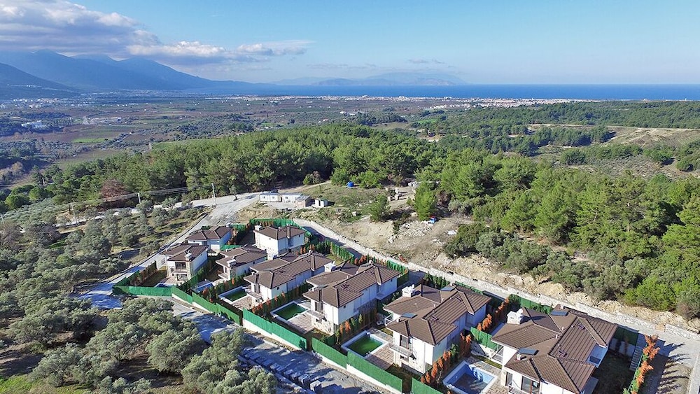 Vintage Villas