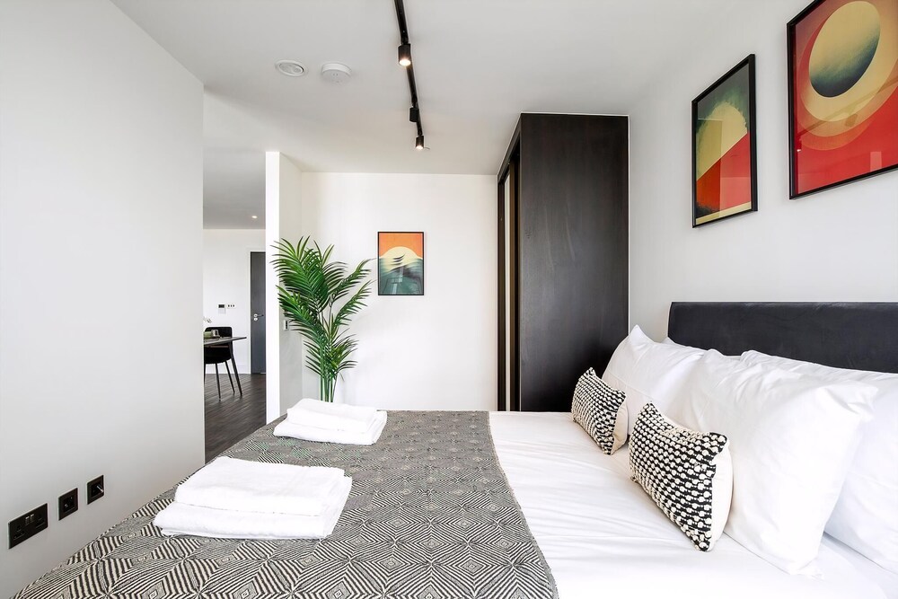 Stylish West London Apartment