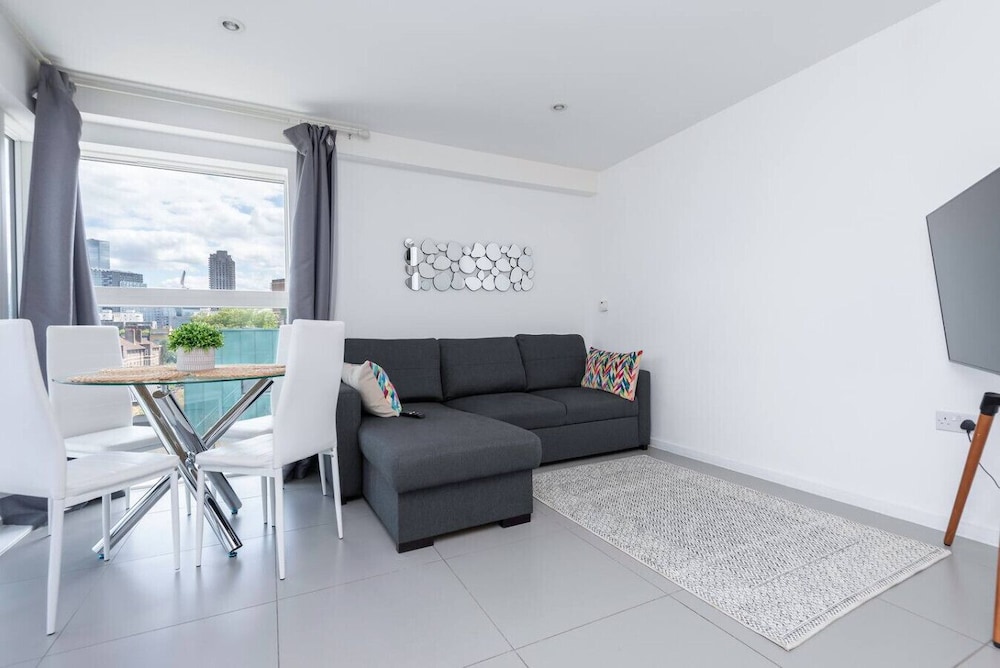 Old Street Gem - Modern Apartment