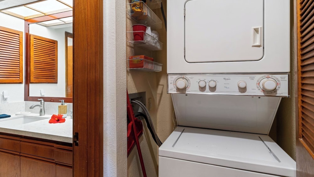 Ground Floor - In-unit Central AC - Vrkcv
