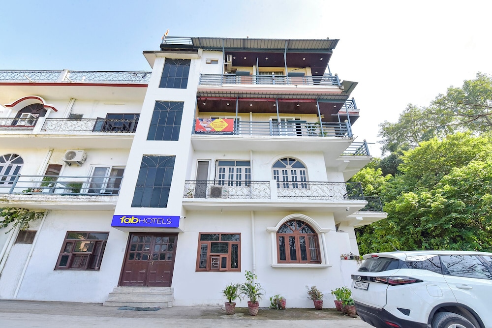 Fabhotel Doon Classic Homestay