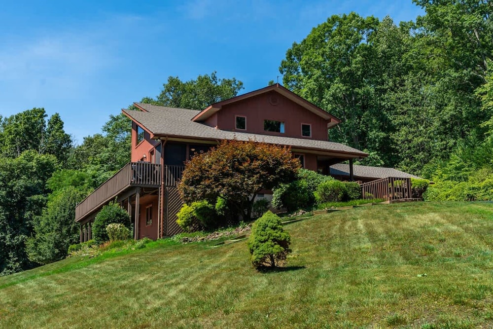 Love Afton Cabin - Family Home