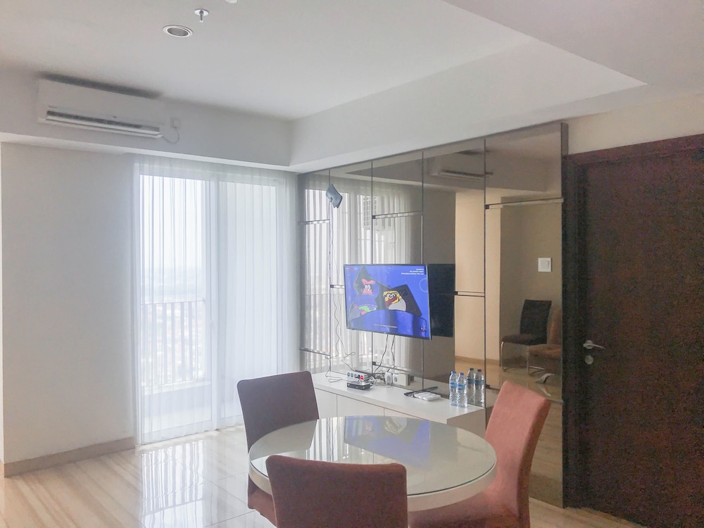 Pleasant And Calm 2Br At Grand Sungkono Lagoon Apartment