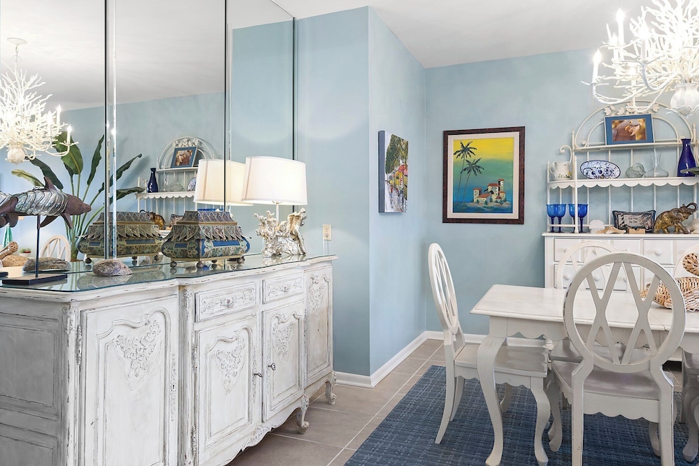Romar House by Southern Vacation Rentals