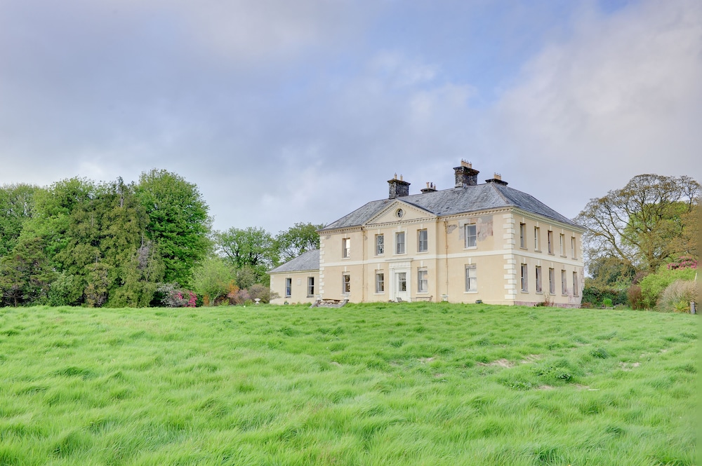 Kelly House