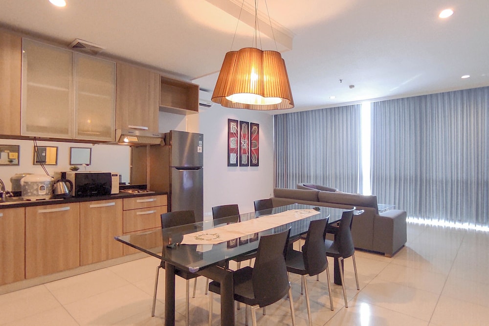 Wonderful And Relaxing 3Br At The Via And The Vue Apartment, Surabaya - 20