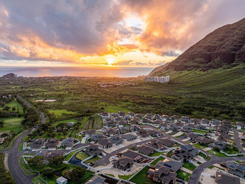 @ ML Aloha Hoonani 3BR Home MT & Ocean Views!