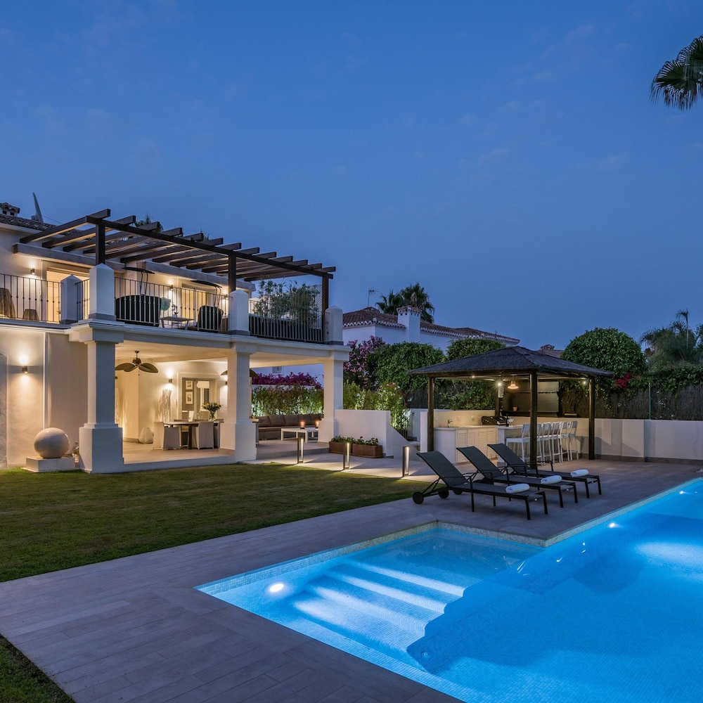 Villa Zacaluca Pool Whirlpool Sauna Gym