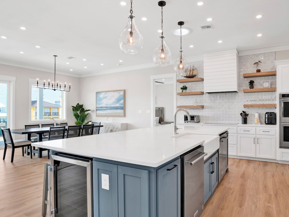 Navarre Dreams by Southern Vacation Rentals