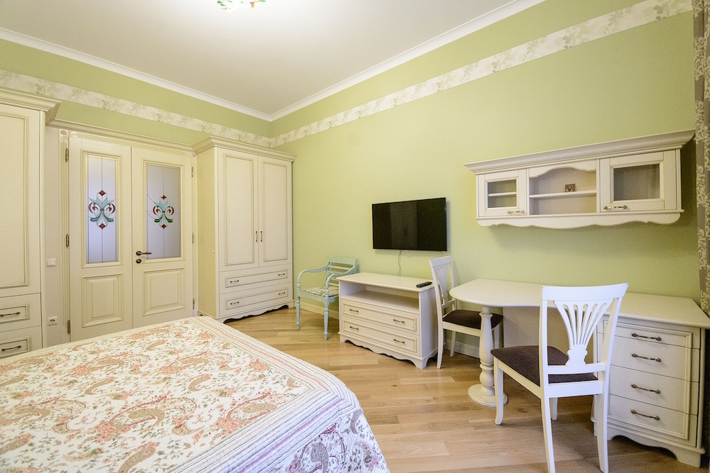 Kiev Accommodation Hotel Service