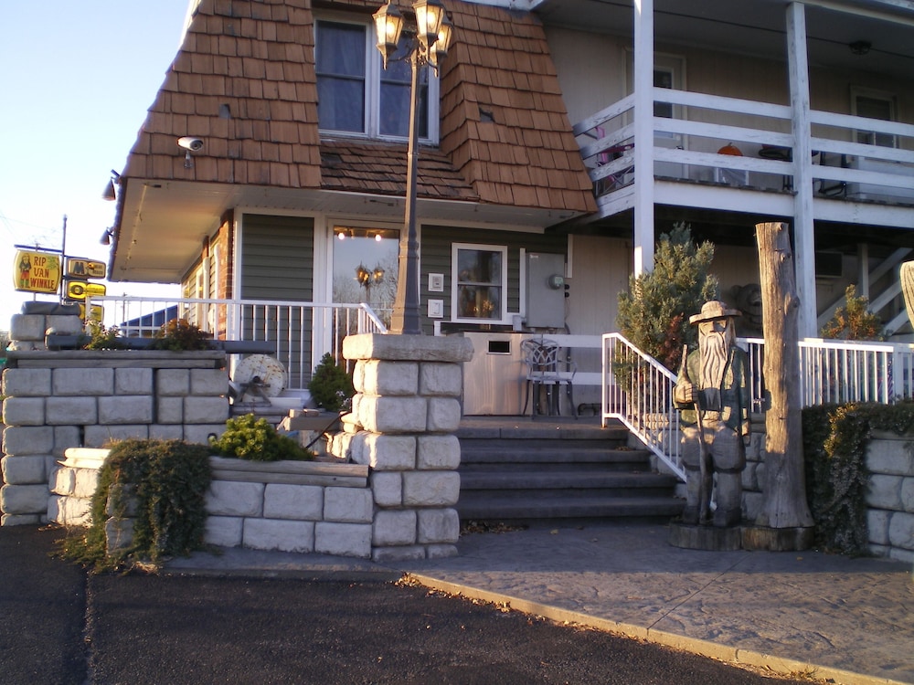 Rip Van Winkle Motel