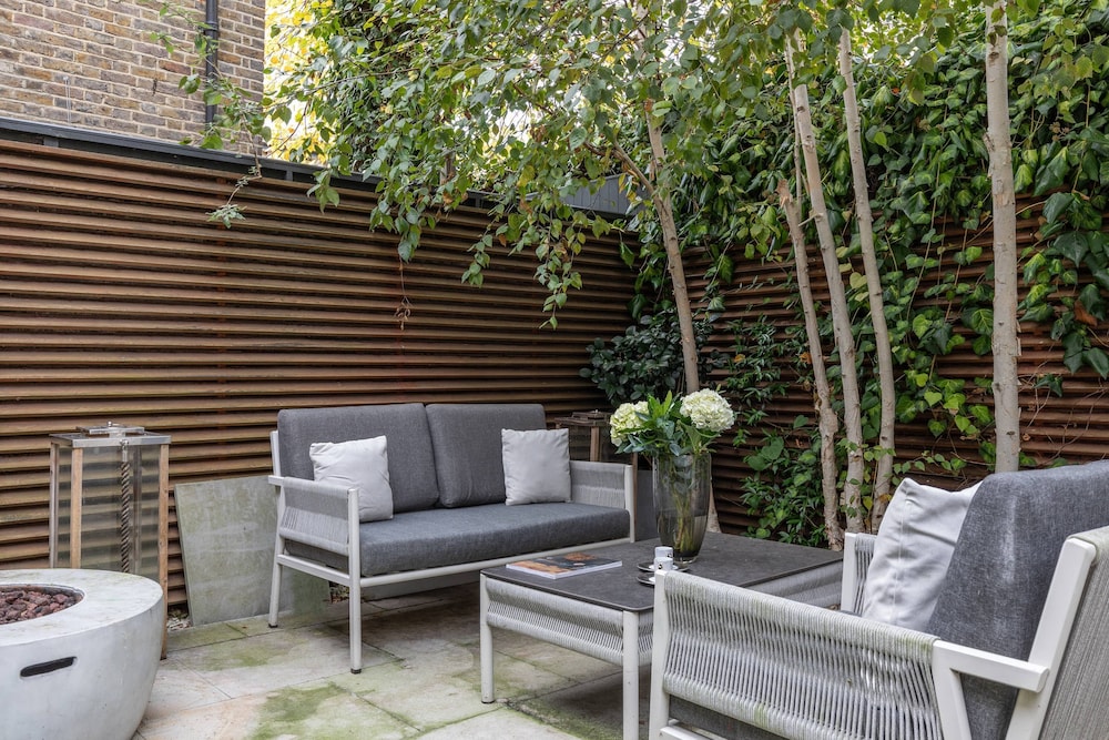Aubrey Walk by Onefinestay