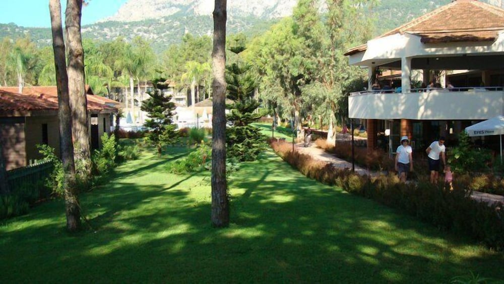 Champion Holiday Village - All Inclusive