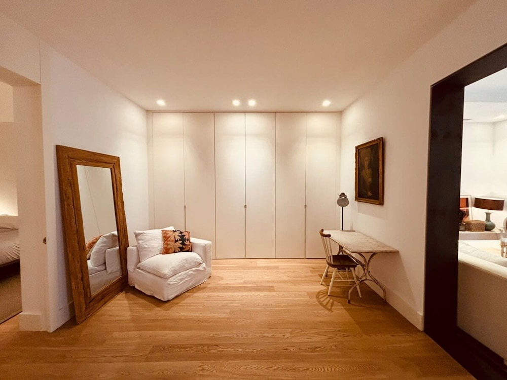 The Pelayo Majestic Luxury 3 Bedroom in Chueca