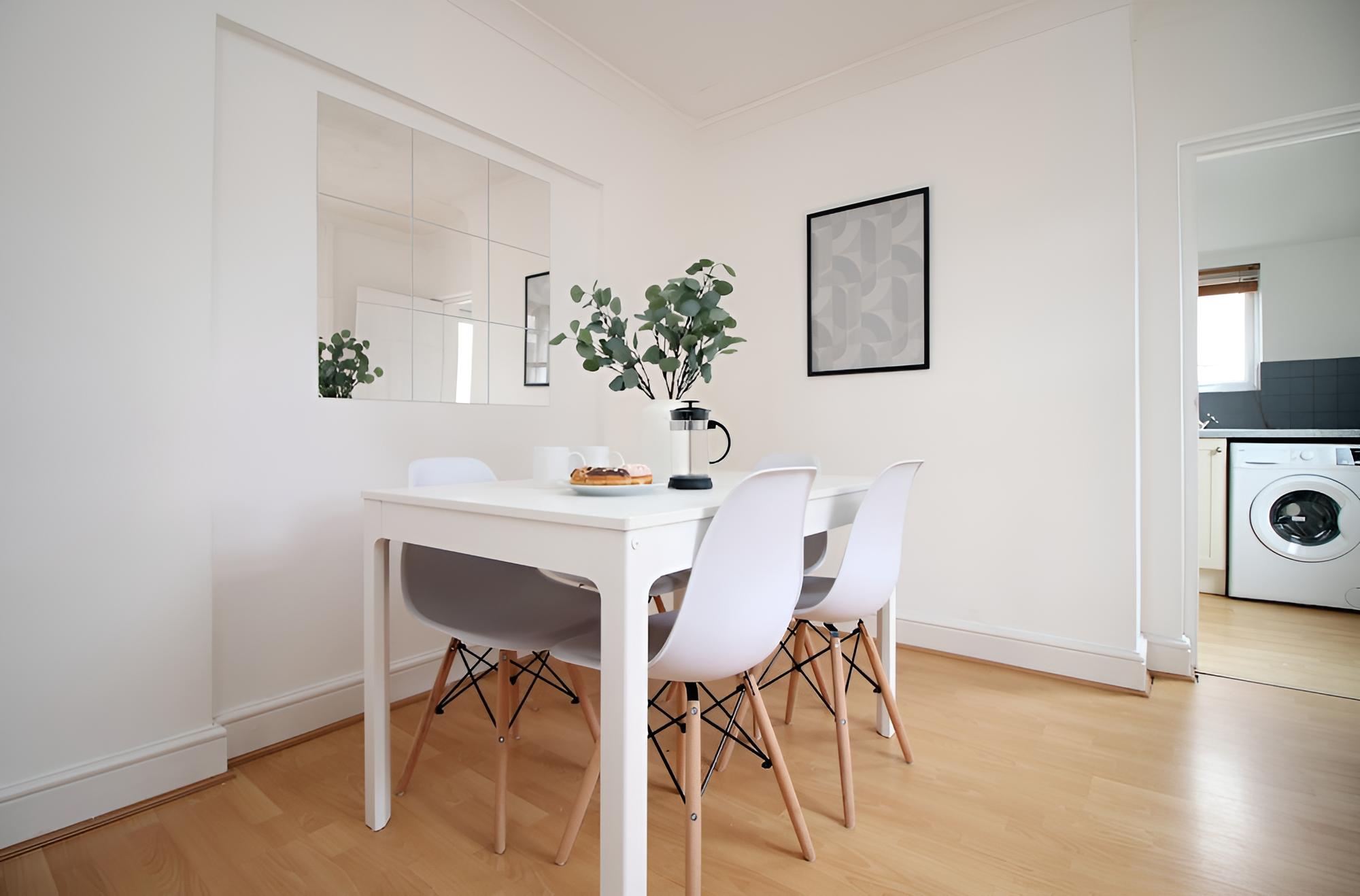 Cardiff Vacations - Mawr Terrace by Ty SA -NEW sleeps 8 - Property Image 21