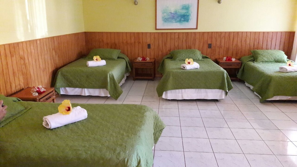 Maru Lodge