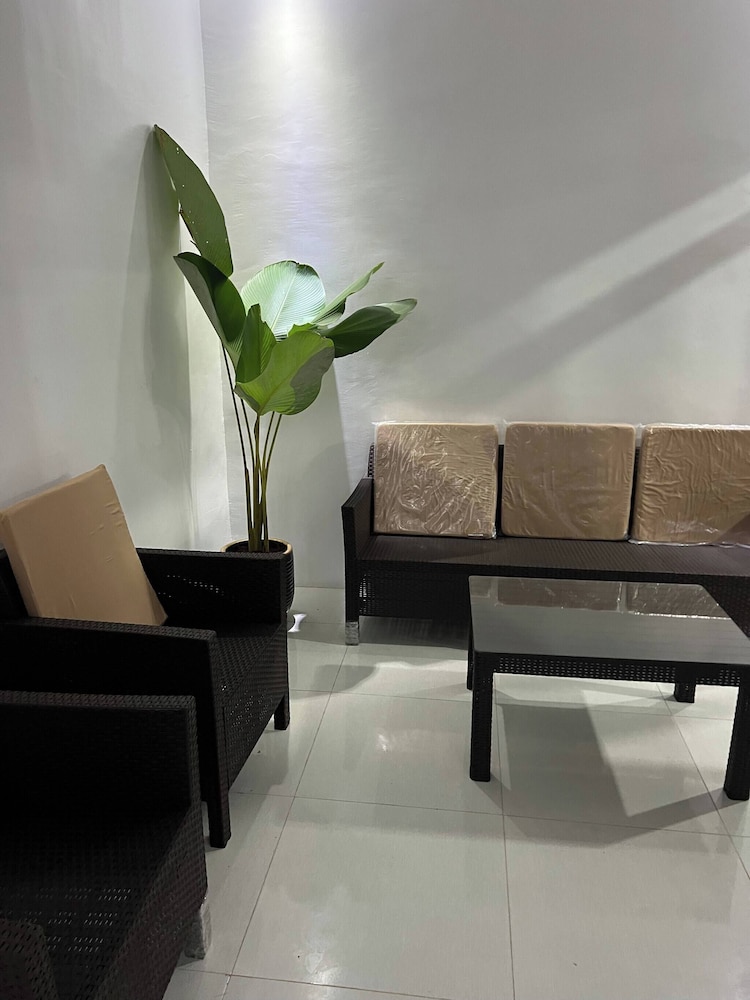 Serene Farmhouse Retreat in Alfonso, Cavite - Perfect for Family Getaways