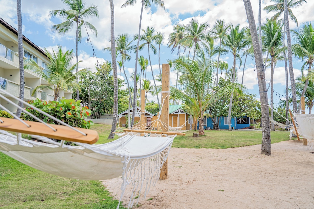 Coral Costa Caribe Beach Resort - All Inclusive - Property Image 31