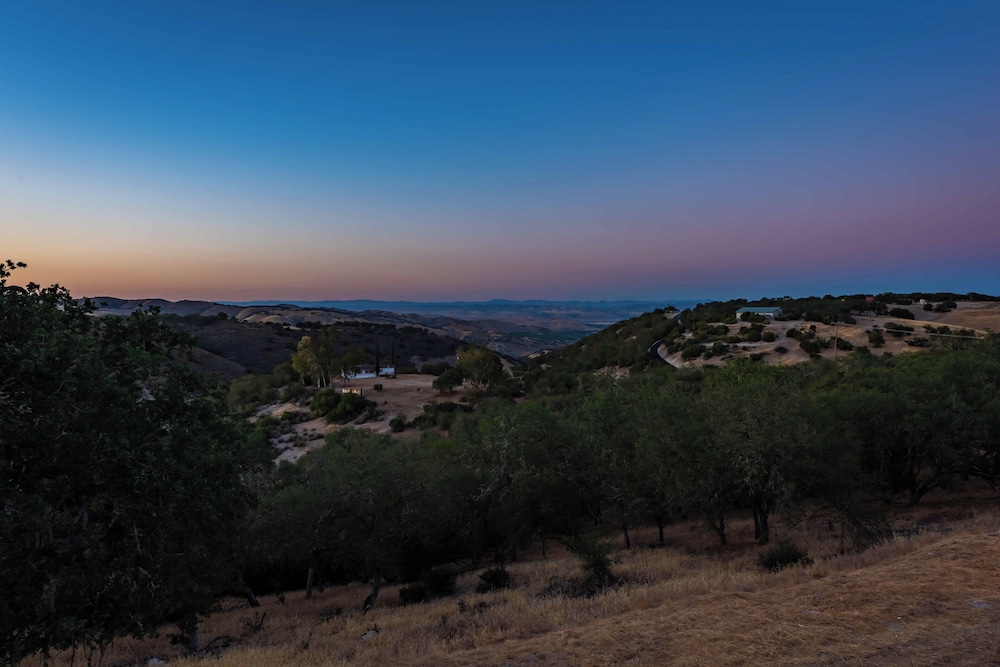 Blue Oak Oasis At Lake Naci