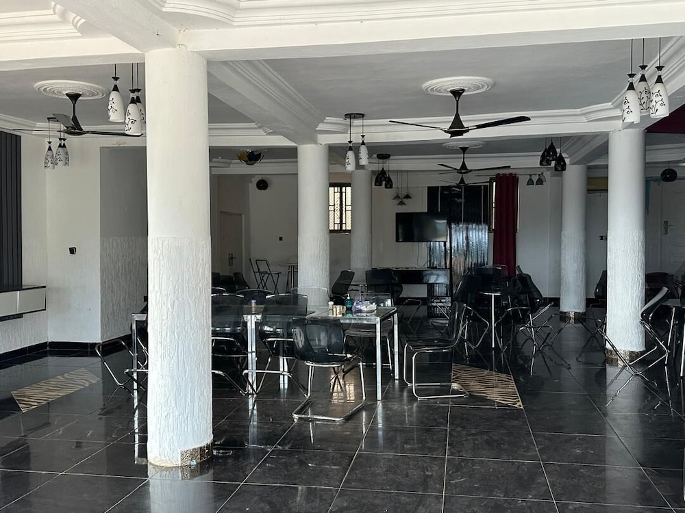 GQ Luxury Hills Hotel- Akropong Akwapim