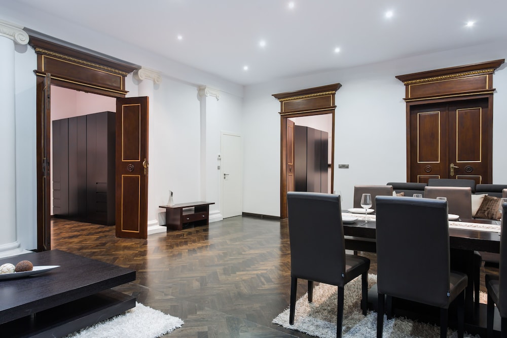 All In Apartments