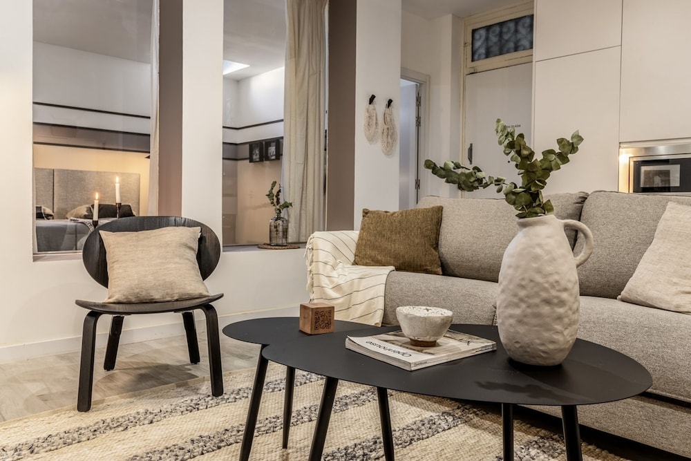 Ayllon - 1 Bedroom in Recoletos
