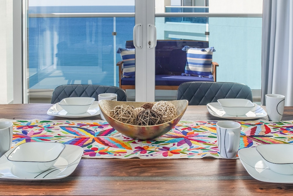Beautiful 2 Bedroom Condominium Fully Equipped at the New Encantame Towers Verano 805