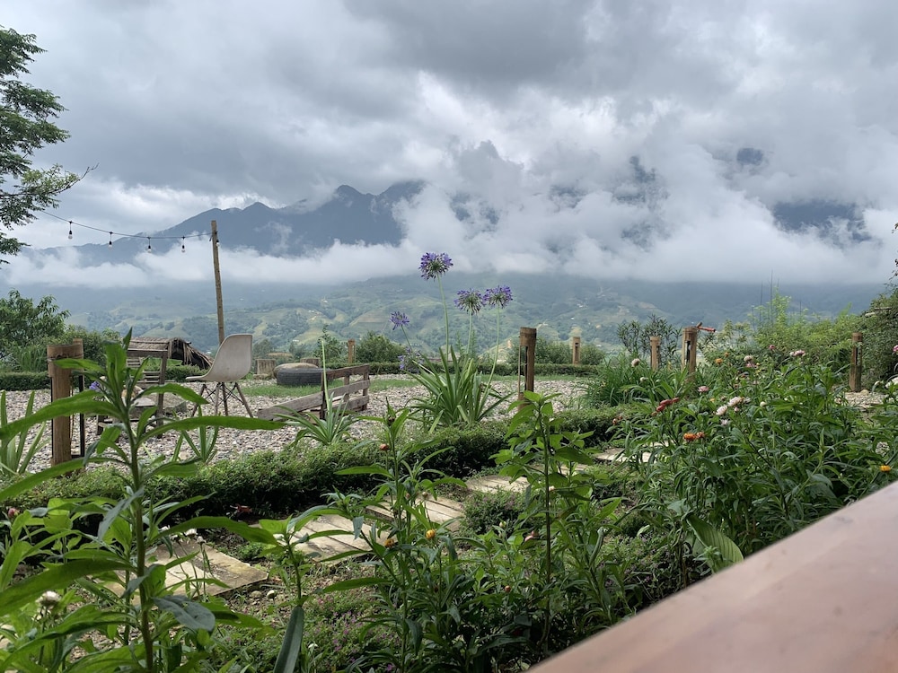 Sapa Rosie House - Mountain Retreat view 5
