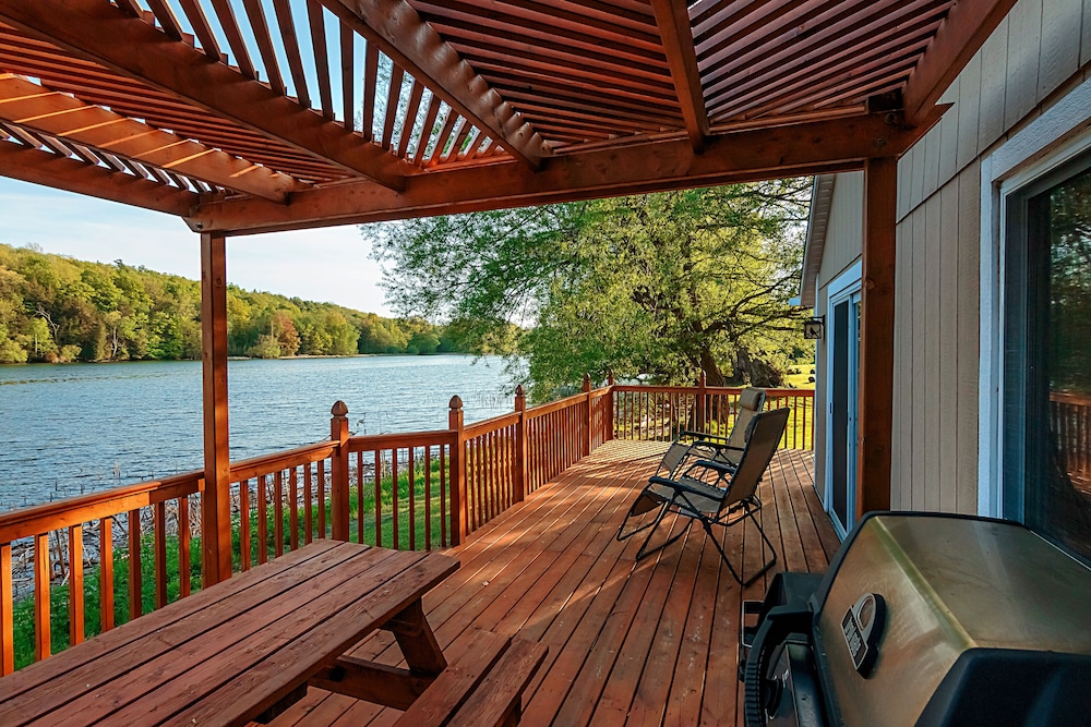 Black River Cottages