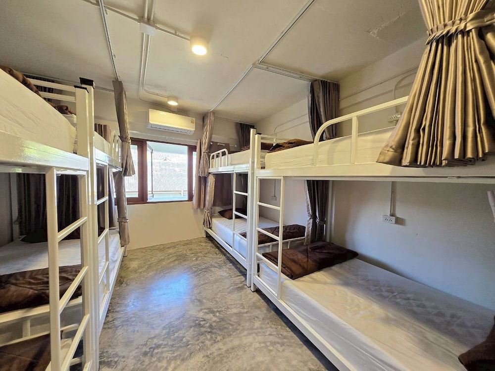 Nap & Nomad Hostel Tha Phae Gate