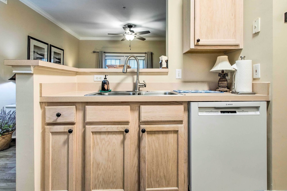 Bright St Simons Island Condo w/ Shared Pool! - Property Image 18