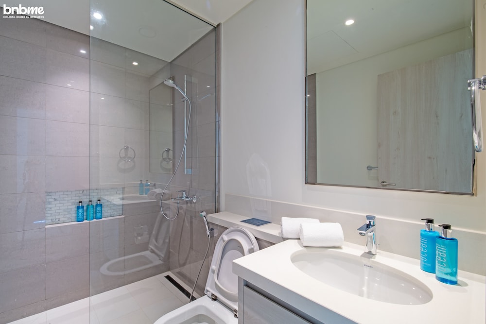 2B-Cove 1-1805 by bnbme homes