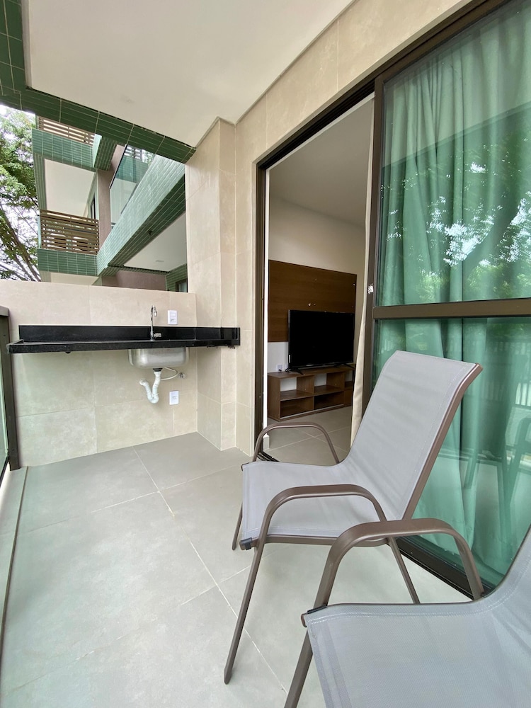 Flat a 120 metros das Piscinas Naturais