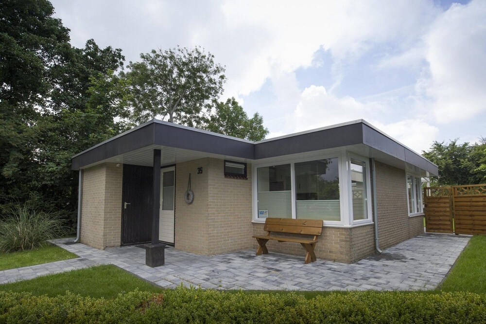 Sint Maartenszee: Renovated Family Retreat