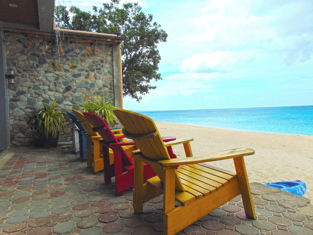 Casa Victoria Beach Resort and Restaurant
