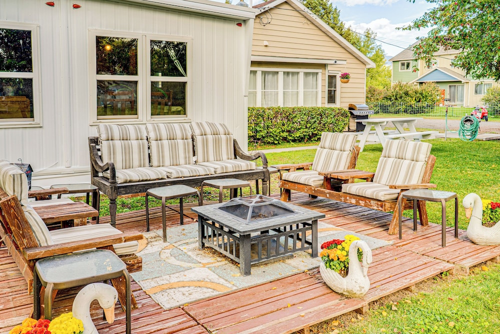 Fishing & Skiing Base! Residential Bozeman Escape