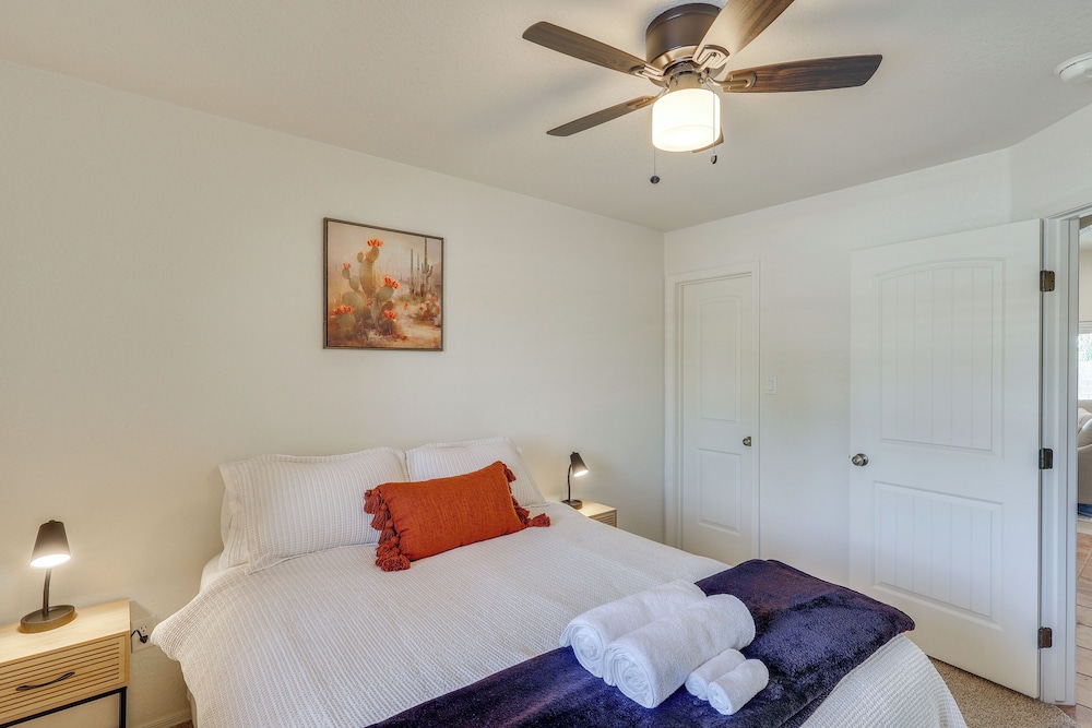 1 Mi to Golf Course: Yuma Oasis w/ Furnished Patio