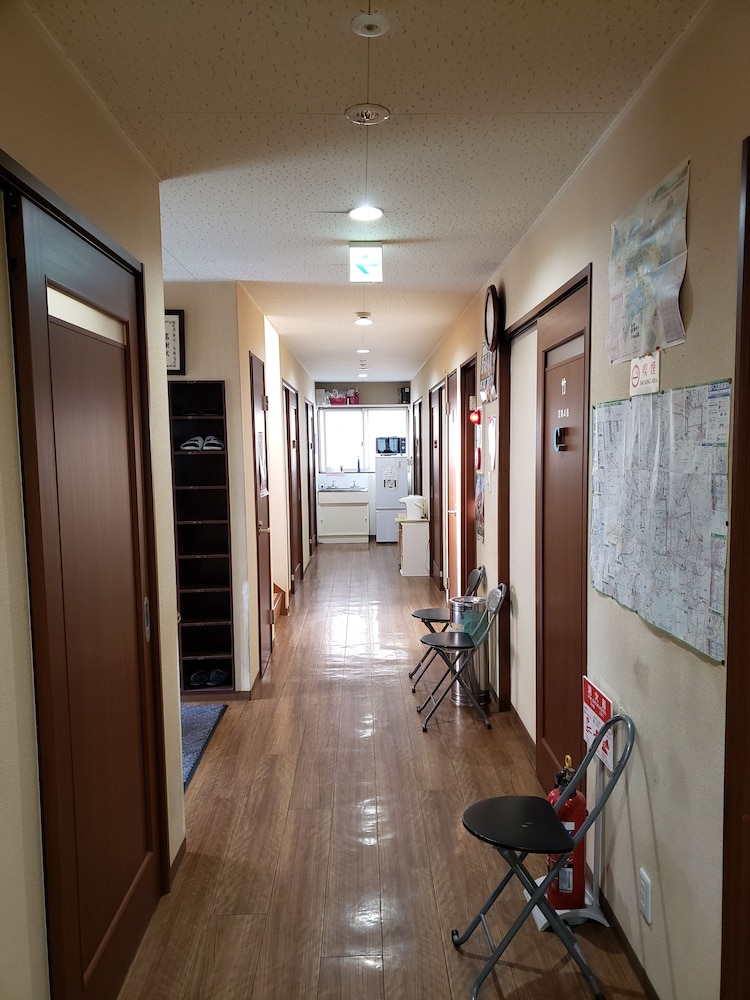 Yamate Rest House - Hostel, Caters to Men
