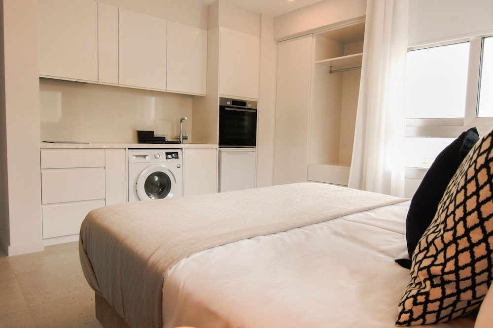 Limassol Vacations - Phaedrus Living: Limassol Seaside Residences 05 - Property Image 5