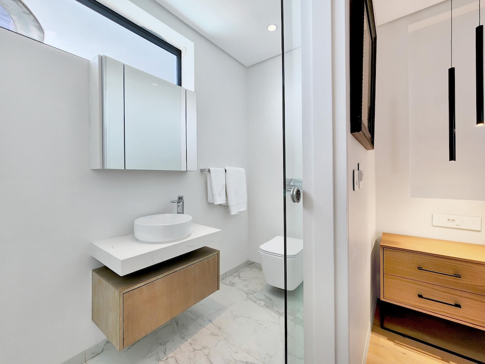Ocean Villa - Ultra Luxury Villa in Bantry Bay