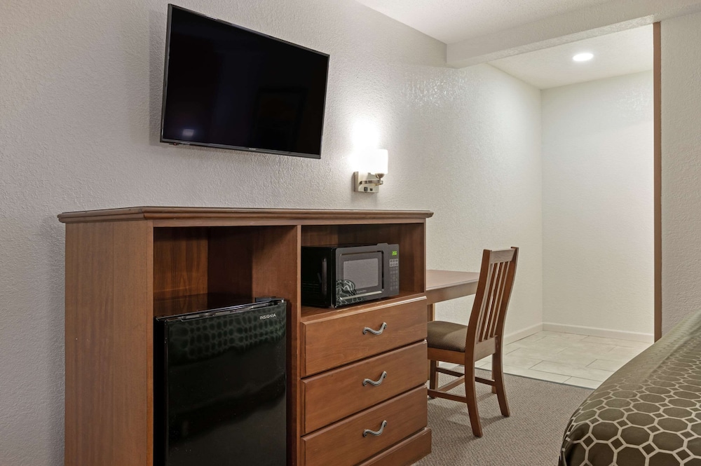 Rodeway Inn Terre Haute near University