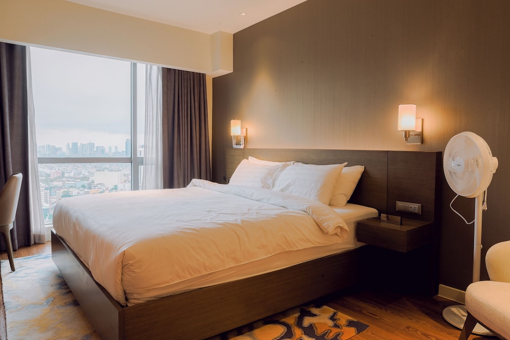 Hotel Residences at Acqua