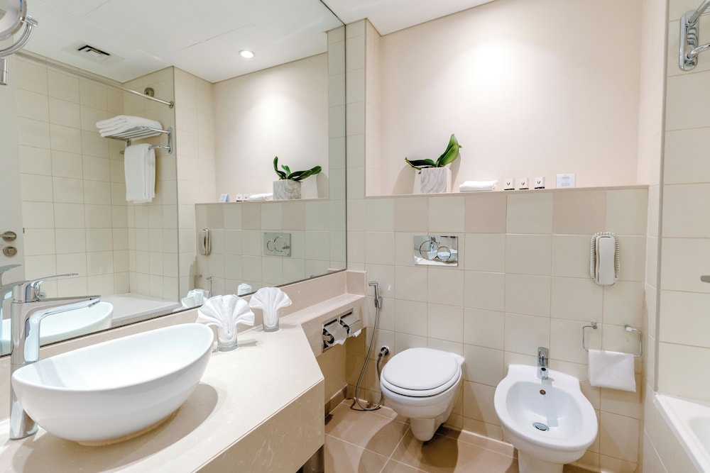 Abu Dhabi Vacations - Metropolitan Al Mafraq Hotel - Property Image 64