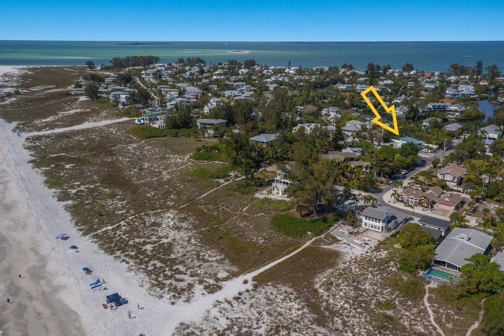 Tarpon Pointe 2 Bedroom Home by Redawning