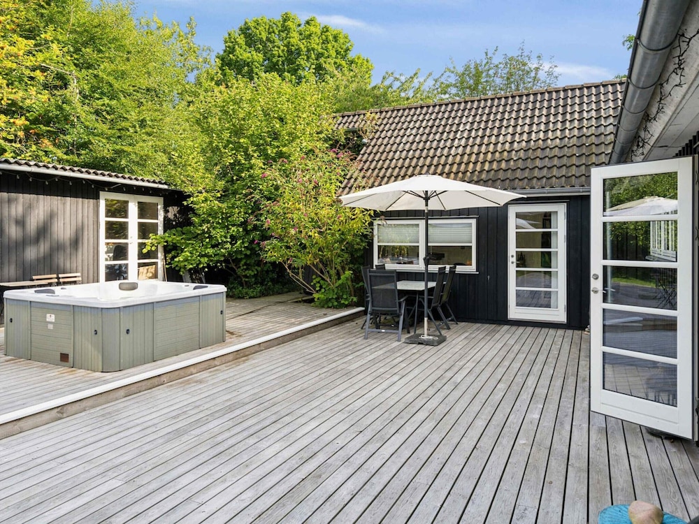 4 Star Holiday Home in Faxe Ladeplads