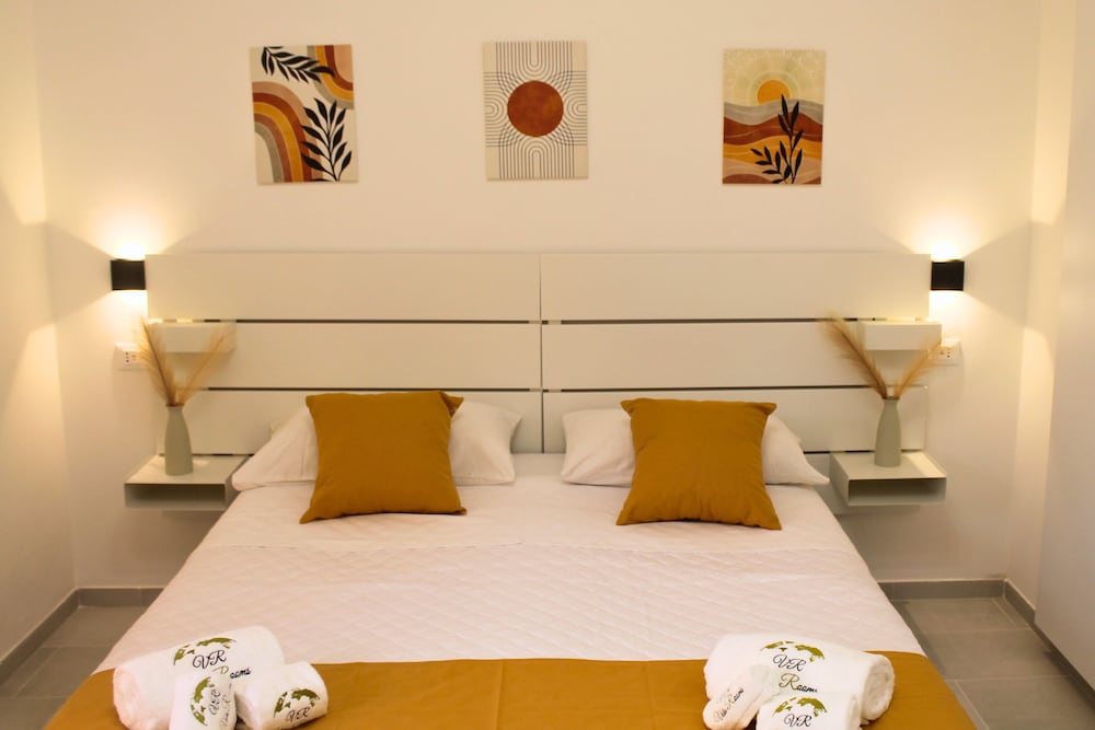 Vida Rooms