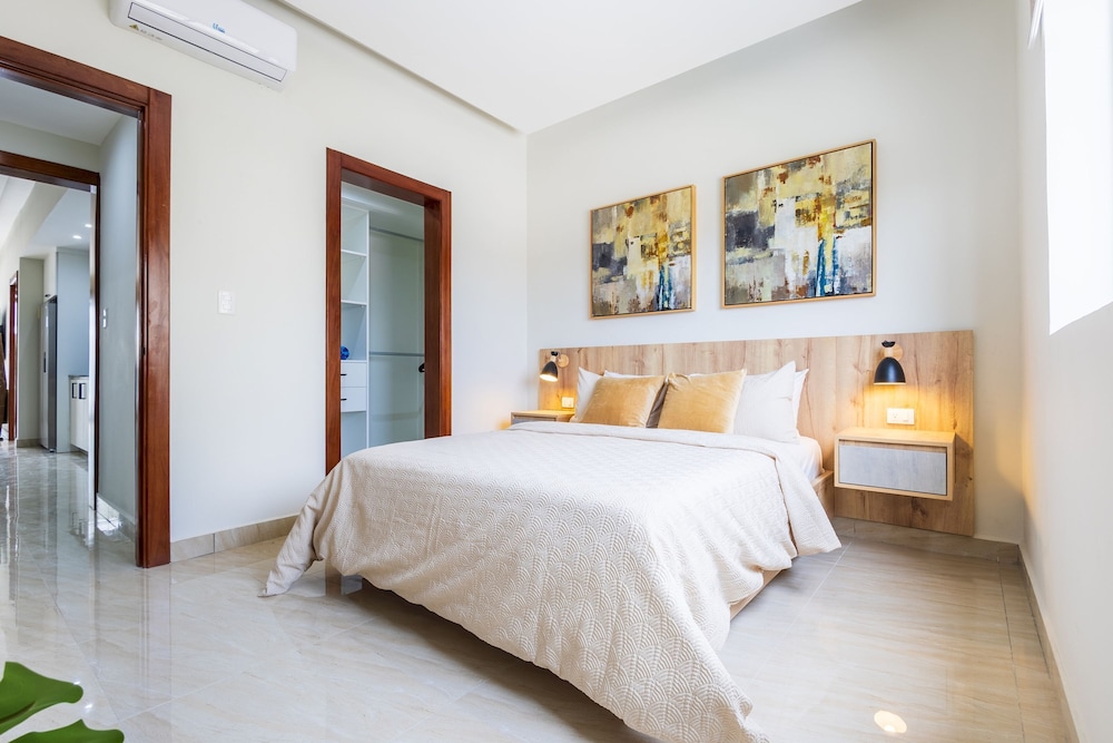 2BR Oasis in Eden Tropical - BBQ Pool Near Beach