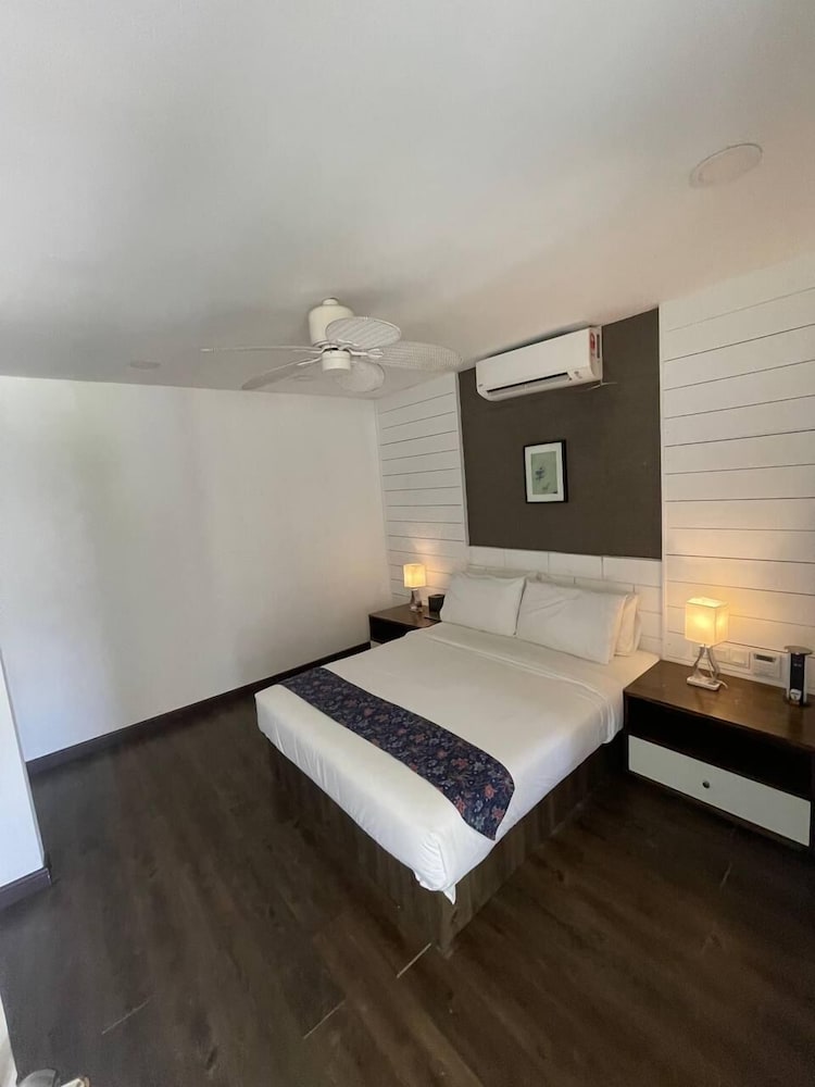 Perhentian Resort Island PIR - BlueStar