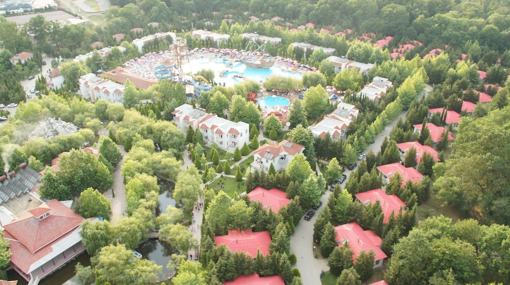Atlant Holiday Village